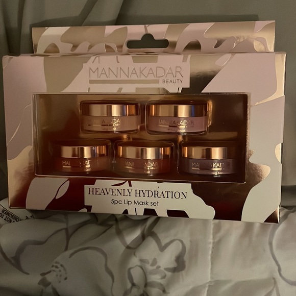 Manna Kadar Makeup Nwt Manna Kadar Beauty Heavenly Hydration 5pc